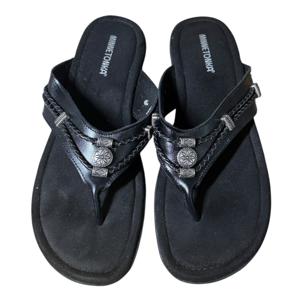 Minnetonka Black Thong Sandals with Silver Details Size 11M